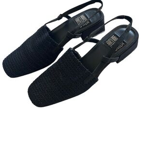 SOLD ON DEPOP Mootsies Tootsies Black Flats